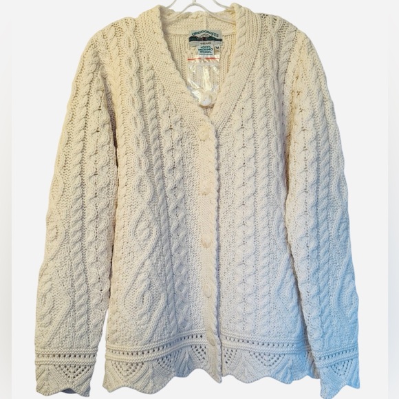 Aran Crafts Ivory Cable Knit Merino Wool Scallop Edge Button Front